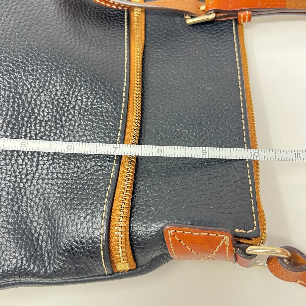 Dooney‎ & Bourke Black & Brown Pebble Grain Crossbody Bag Purse - Picture 14 of 16